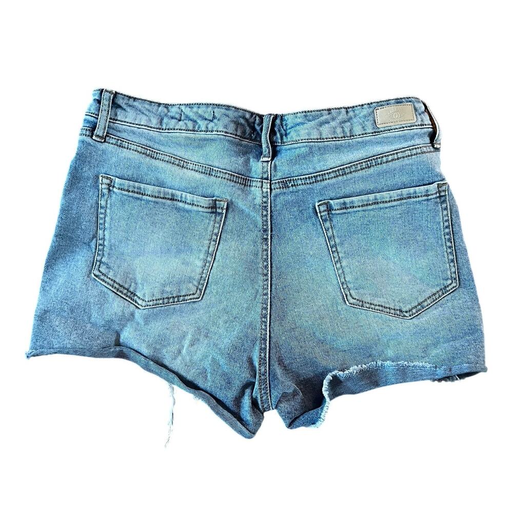 Sofia Jeans by Sofia Vergara Shorts, Raw Edge, Light Wash | 10 - Picture 3 of 4